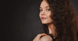 Liven up Your Colorless Day with the Glow of Natural Hair Colors